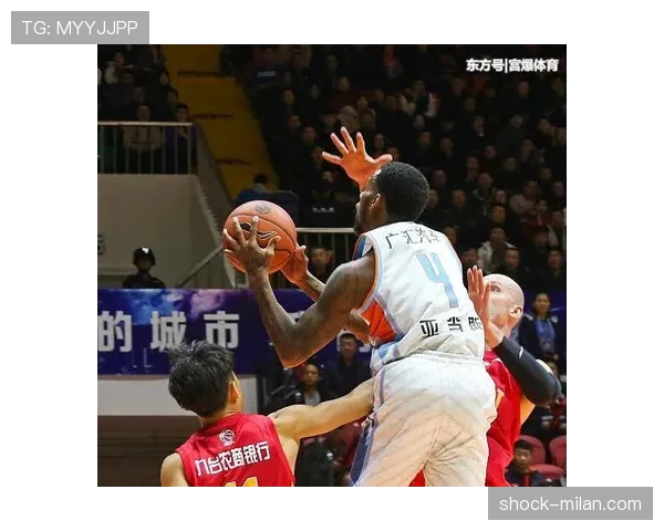 阻挡犯规是什么意思?篮球规则解析与判罚标准 阻挡犯规是什么意思?篮球规则解析与判罚标准